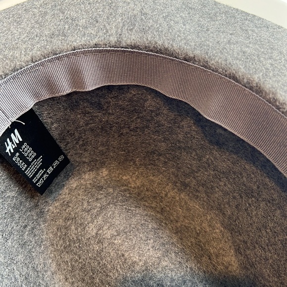 H&M Heather Gray Fedora Hat 100% Felted Wool with Vegan Leather Black Belt EUC‎ - Picture 14 of 16